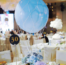 Load image into Gallery viewer, 【宴會精選】夢幻天際・熱氣球主題絲花氣球桌花 Centerpiece