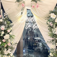 Load image into Gallery viewer, 【求婚/Bridal Shower首選】 奢華唯美巨大蝴蝶結窗台花藝佈置套裝 (連 "Bride to Be" LED燈)