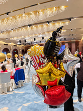 Load image into Gallery viewer, WM Hotel 電影主題鋁膜氣球束，爆谷、場記板及金銀紅星形氣球