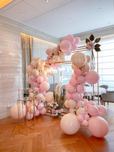 Load image into Gallery viewer, Lavish and floral-filled Balloon Garland Set